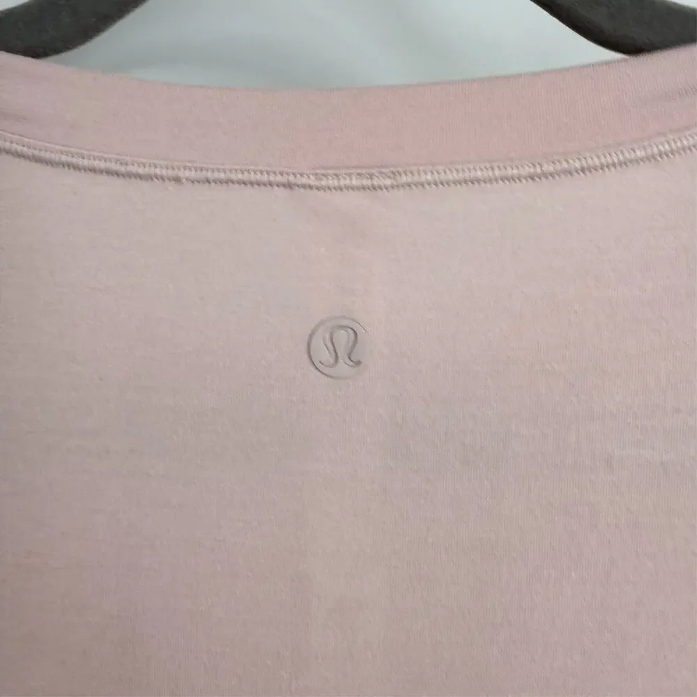 Lululemon Hour to Hour Bodysuit XS Pink Sleeveless Boxy Thong Stretch Minimalist